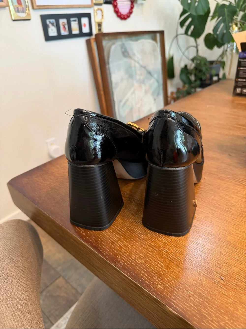 NEW Circus by Sam Edelman Black Leather Platform Loafers with Gold Chain